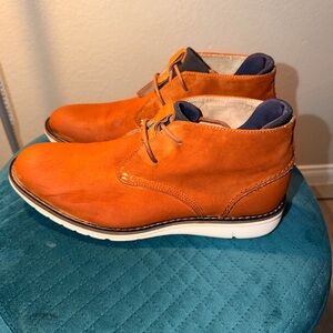 Kenneth Cole Reaction Orange Leather Chukka Boots with Navy Collar